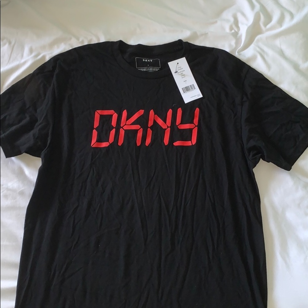 NEW DKNY T shirt